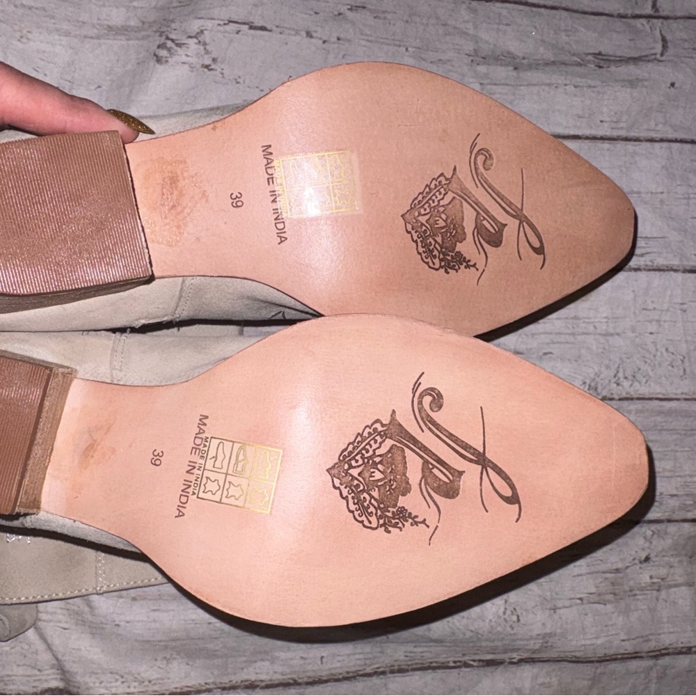 Free People silver star khaki colored bower booties 39(8.5) - Picture 3 of 8